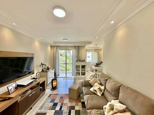 #102 - Apartamento para Venda em Cotia - SP - 1